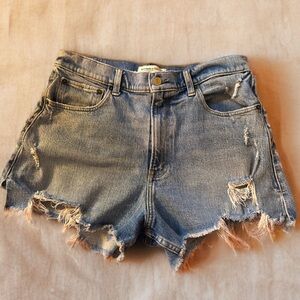 Abercrombie & Fitch The Cutoff Short High Rise Light Wash Size 30/10